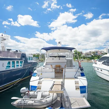 Hakuna Matata - Living A Perfect Life, Yacht Pershing 52