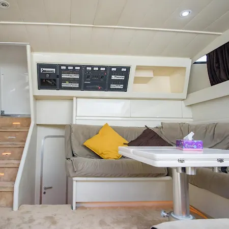 Hakuna Matata - Living A Perfect Life, Yacht Pershing 52 Botel Constanta