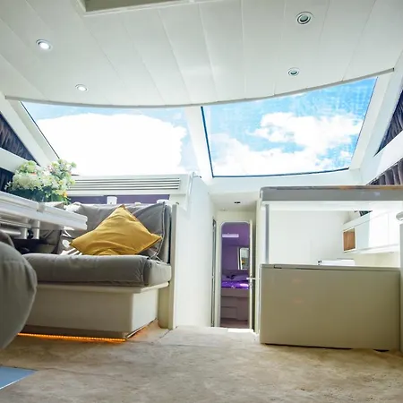 Hakuna Matata - Living A Perfect Life, Yacht Pershing 52